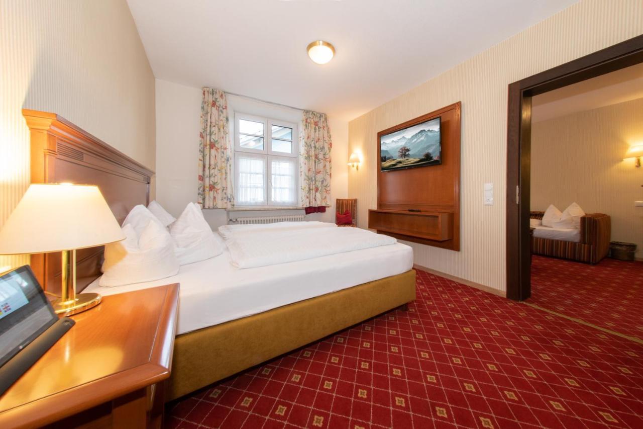 Hotel Gasthof Post Nesselwang Eksteriør billede